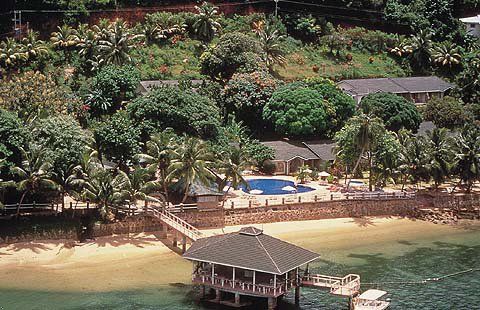 Coco De Mer Resort Baie Sainte Anne Exterior photo